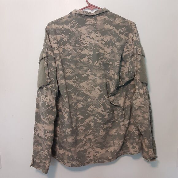 U.S. Military Combat Uniform Coat Digital Camo - Med Reg 8415-01-586-0639 - Picture 5 of 7